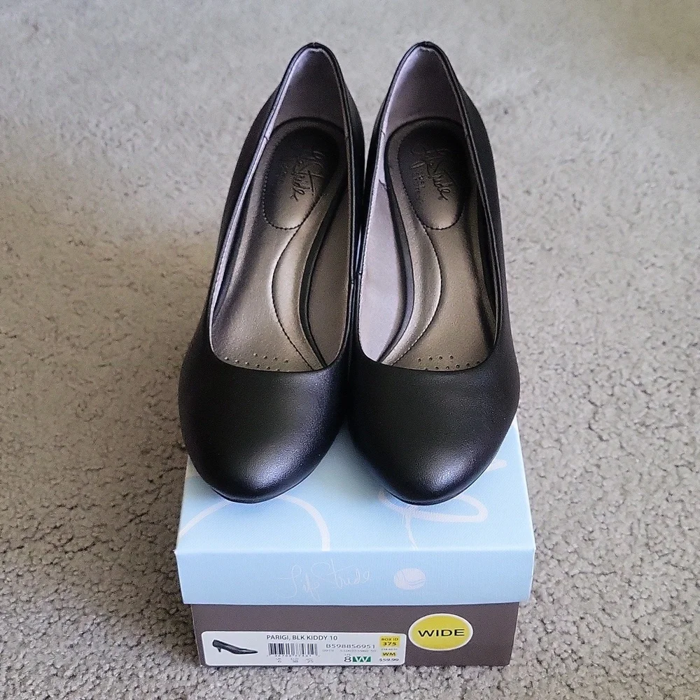 Shoes - Picture 1 of 6